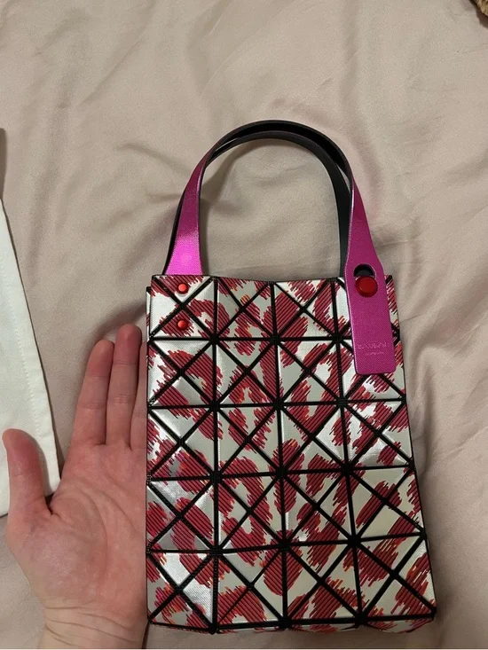 BAO BAO ISSEY MIYAKE Bag - Picture 4 of 9